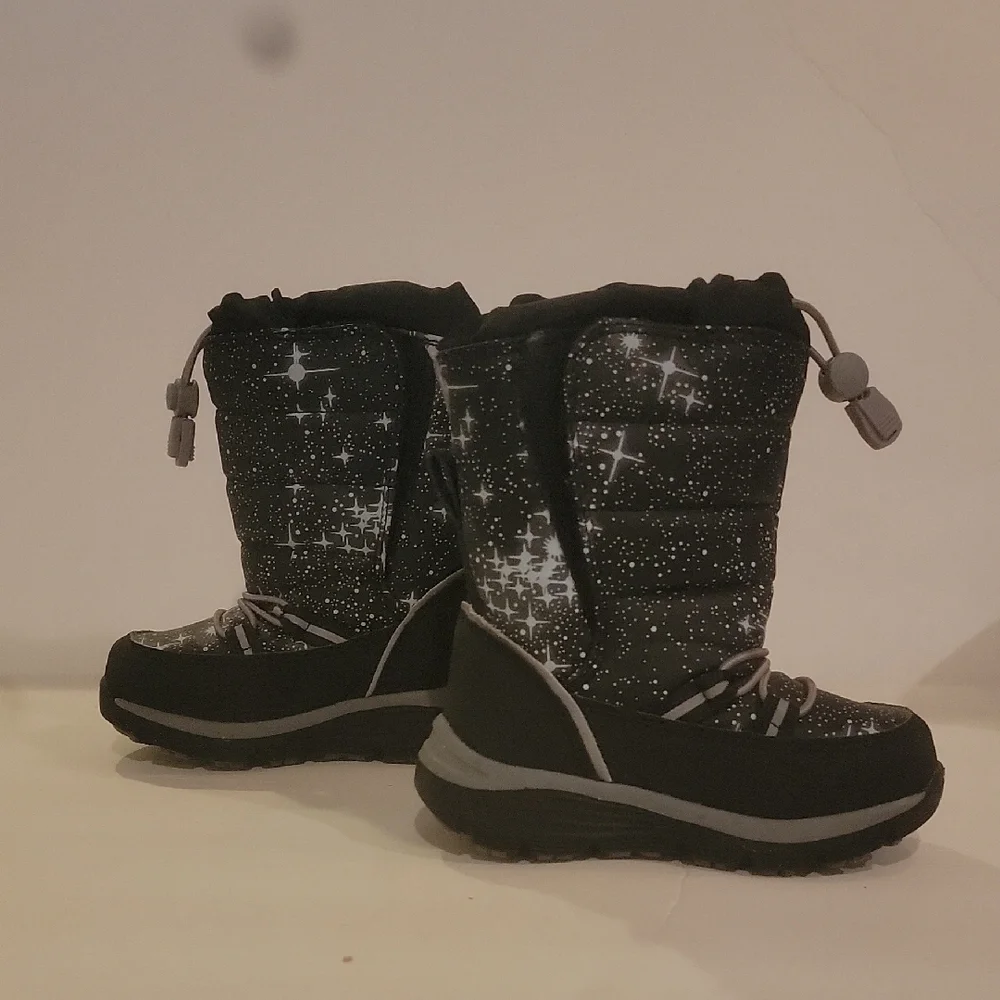 L.L. Bean Kids Black and Gray Snow Boots Waterproof Boots Size 7